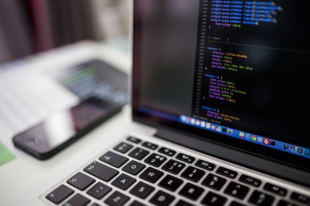 5 Programming Languages To Learn To Bag Well-Paying Job In Tech
